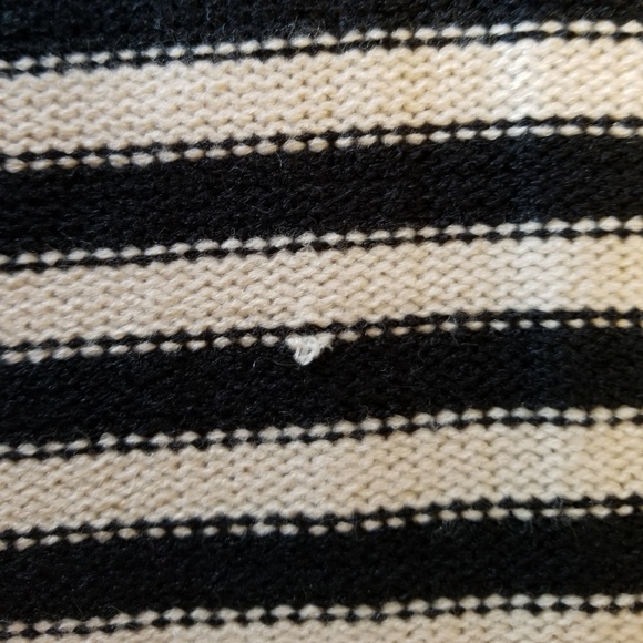 Travel Pillow and Blanket - Picture 3 of 4